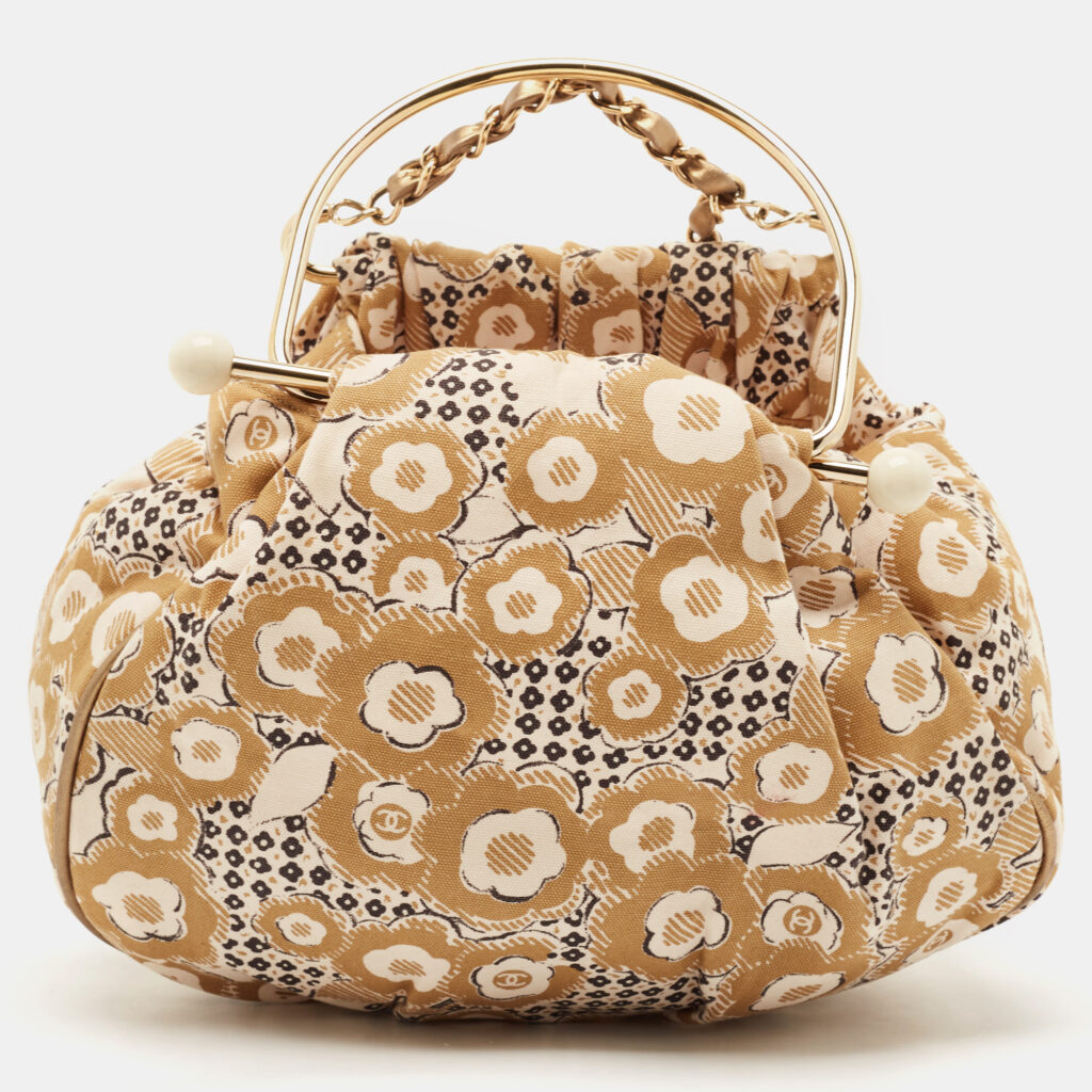 luxury-women-chanel-used-handbags-p1138854-007 Chanel Beige Camellia Print Canvas CC Metal Handle Hobo