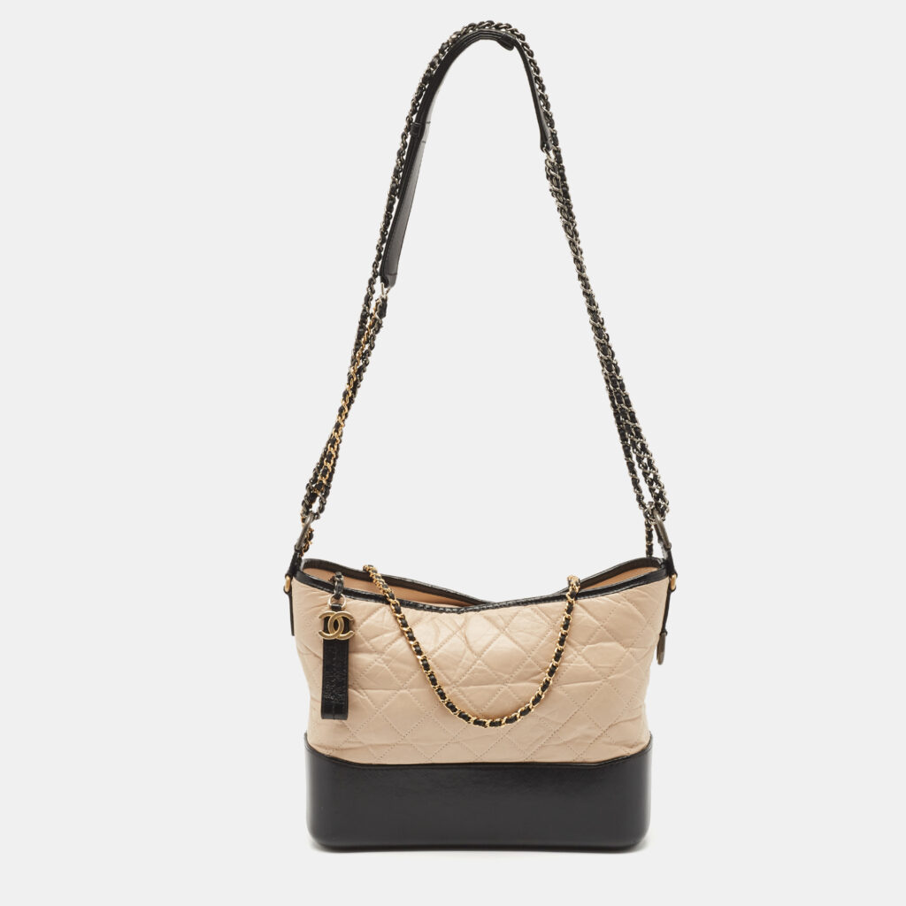 luxury-women-chanel-used-handbags-p1139394-012 Chanel Beige/Black Quilted Aged Leather Medium Gabrielle Hobo