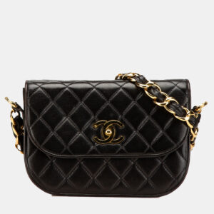 Chanel Black CC Quilted Lambskin Chain Flap