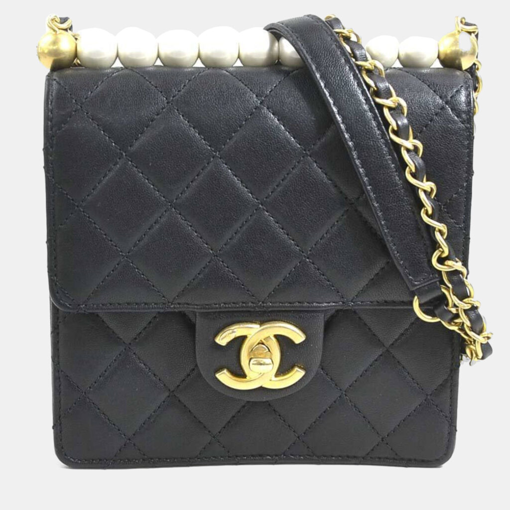 luxury-women-chanel-used-handbags-p1153607-007 Chanel Black/Off-White Leather Chic Pearl Shoulder Bag
