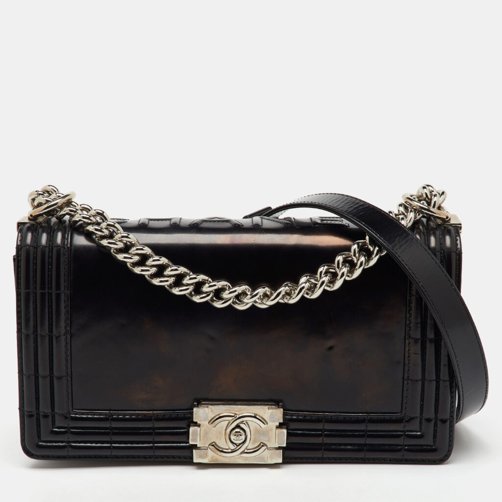 luxury-women-chanel-used-handbags-p1156450-004 Chanel Black Leather Old Medium Reverso Boy Flap Bag
