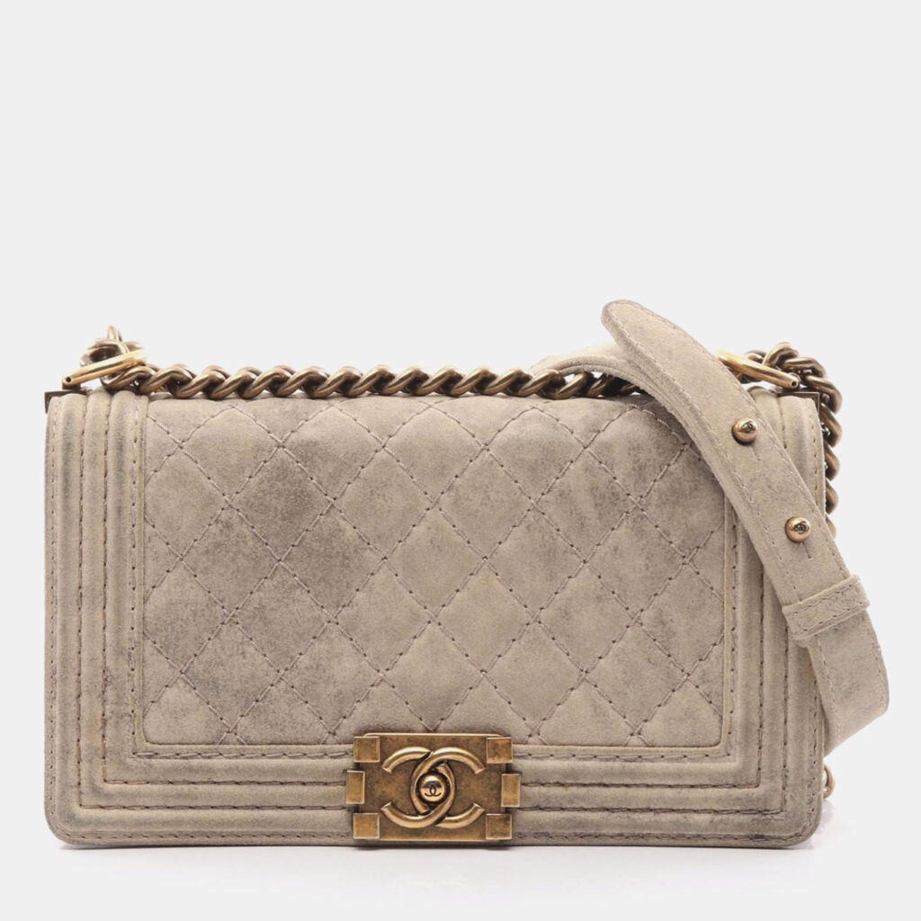 luxury-women-chanel-used-handbags-p1156936-008 Chanel Beige Calfskin Leather CC Boy Chanel Shoulder Bag