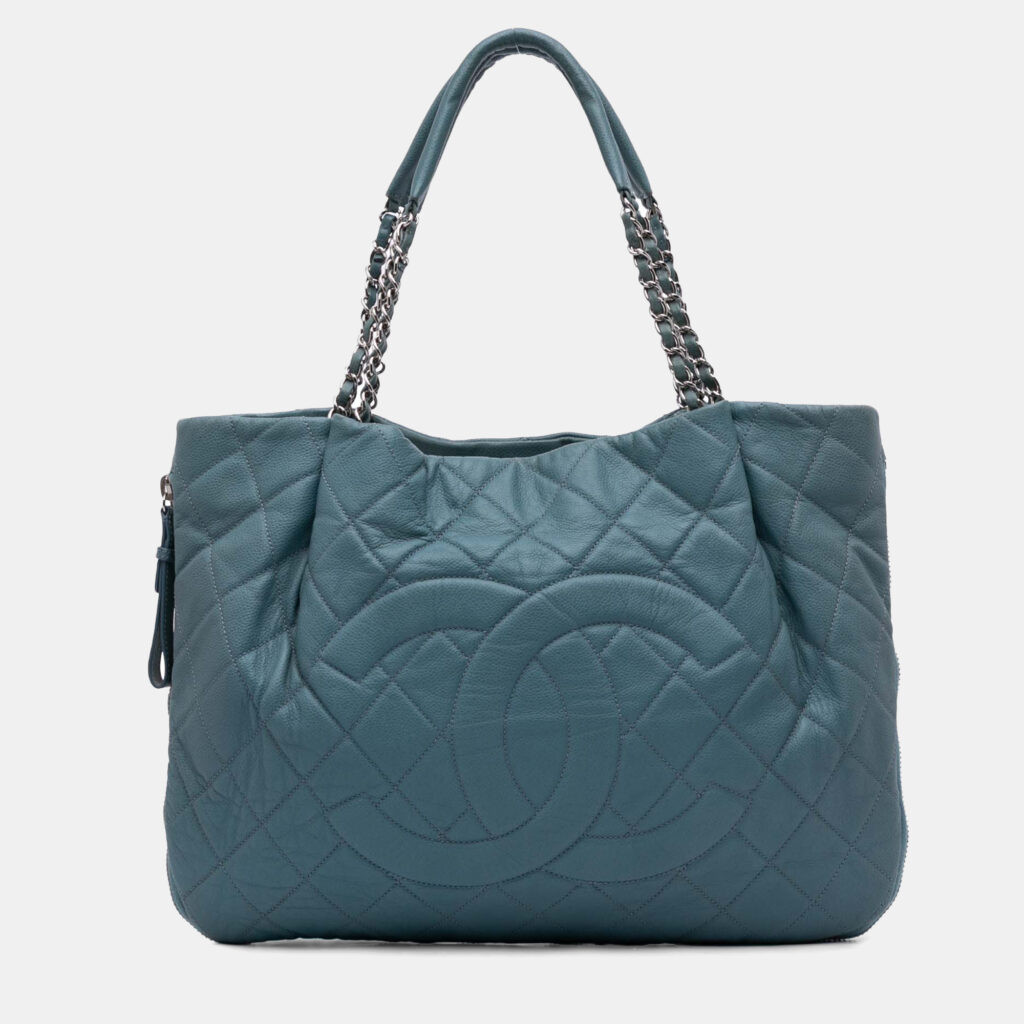 luxury-women-chanel-used-handbags-p1160584-012 Chanel Blue Quilted Caviar Expandable Zip Tote