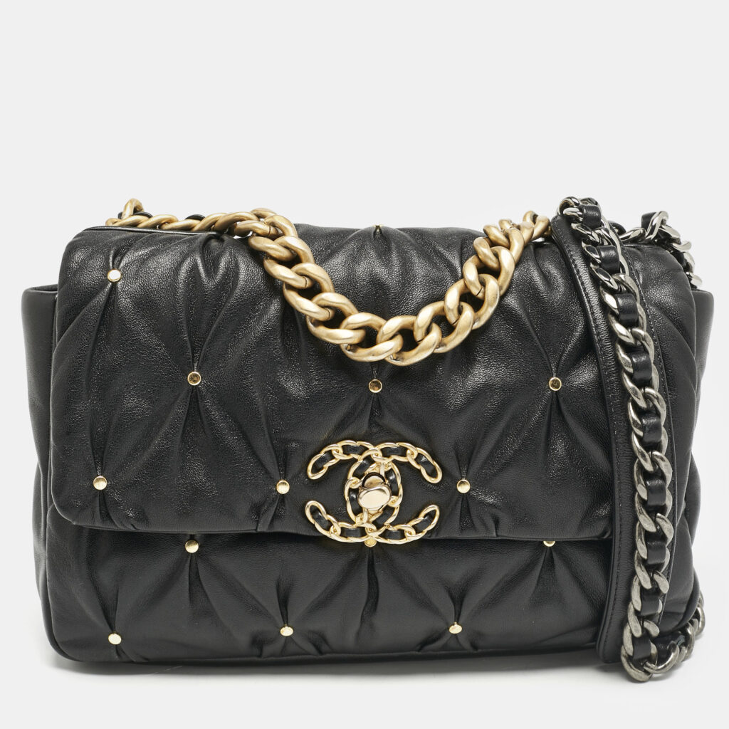 luxury-women-chanel-used-handbags-p1161369-008 Chanel Black Quilted Leather Studded Small 19 Flap Bag