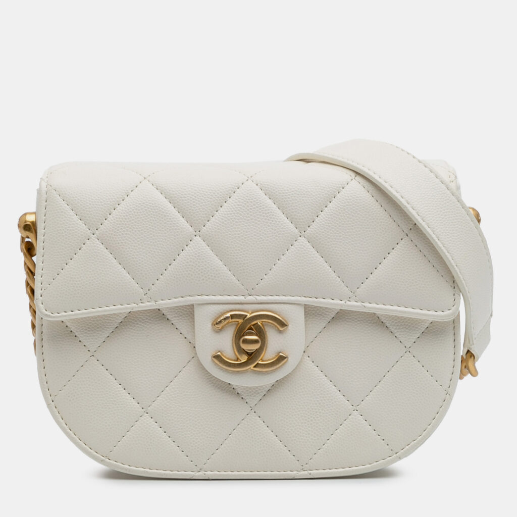 luxury-women-chanel-used-handbags-p1162062-011 Chanel White CC Quilted Lambskin Round Moon Messenger Flap