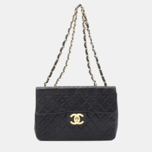 Chanel Filigree Vanity Black Leather Shoulder Bag