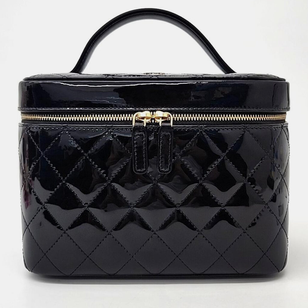 luxury-women-chanel-used-handbags-p985850-002 Chanel Patent Cosmetic Bag