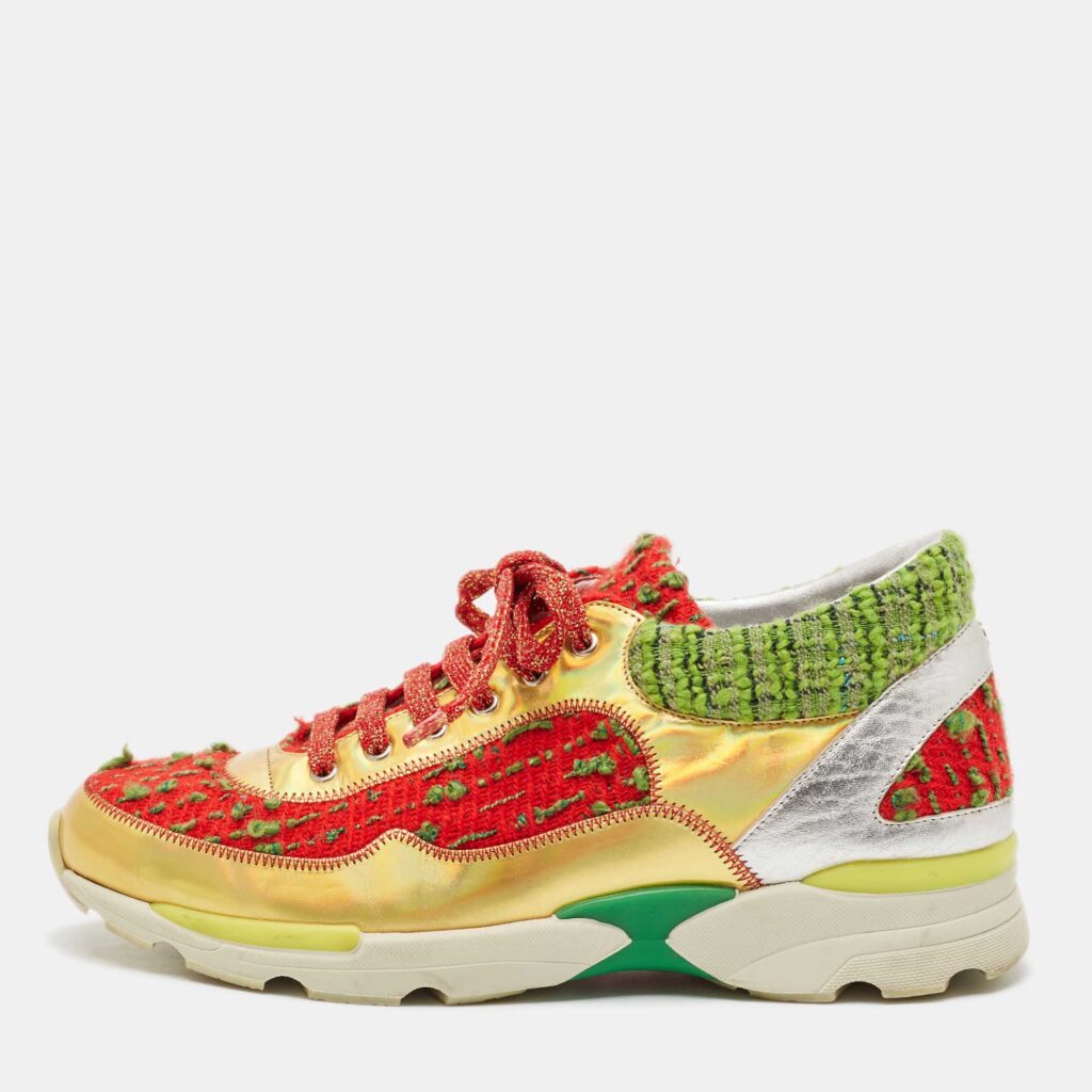 luxury-women-chanel-used-shoes-p1116773-008 Chanel Multicolor Tweed and Leather CC Low Top Sneakers Size 38