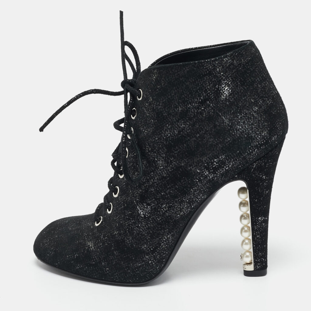 luxury-women-chanel-used-shoes-p1133990-009 Chanel Black/Silver Suede Pearl Heel Lace Up Ankle Boots Size 36.5
