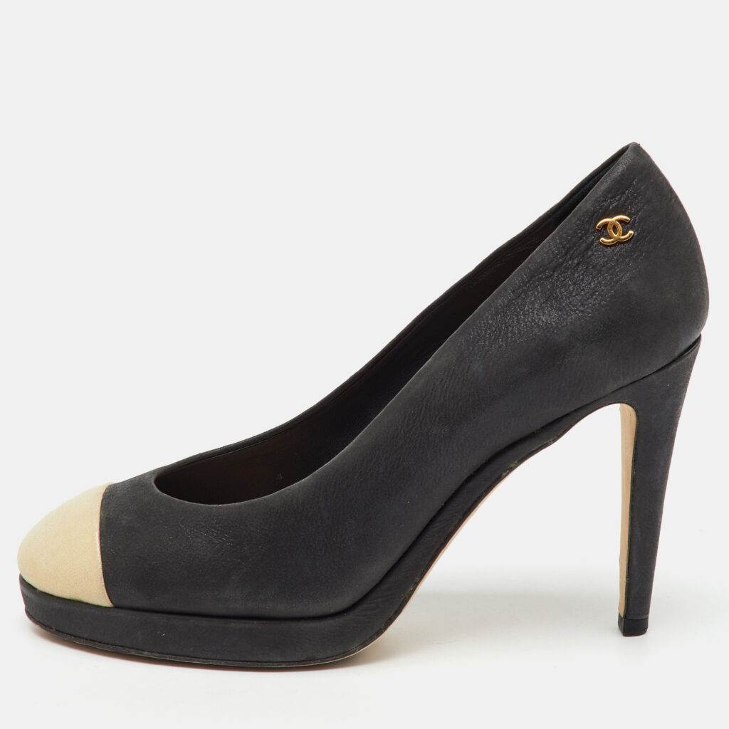 luxury-women-chanel-used-shoes-p1155632-001 Chanel Black/Beige Nubuck Leather CC Cap Toe Platform Pumps Size 37.5