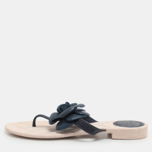 Chanel Navy Blue/Beige Rubber Camellia Thong Flats Size 37