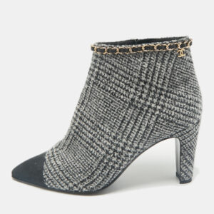 Chanel Black/White Plaid Check Tweed Pointed Cap Toe Ankle Boots Size 37.5