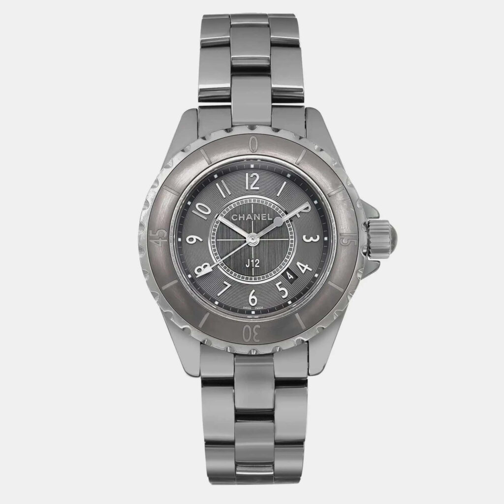 luxury-women-chanel-used-watches-p1099337-006 Chanel Grey Titanium J12 H2978 Quartz Women's Wristwatch 33 mm