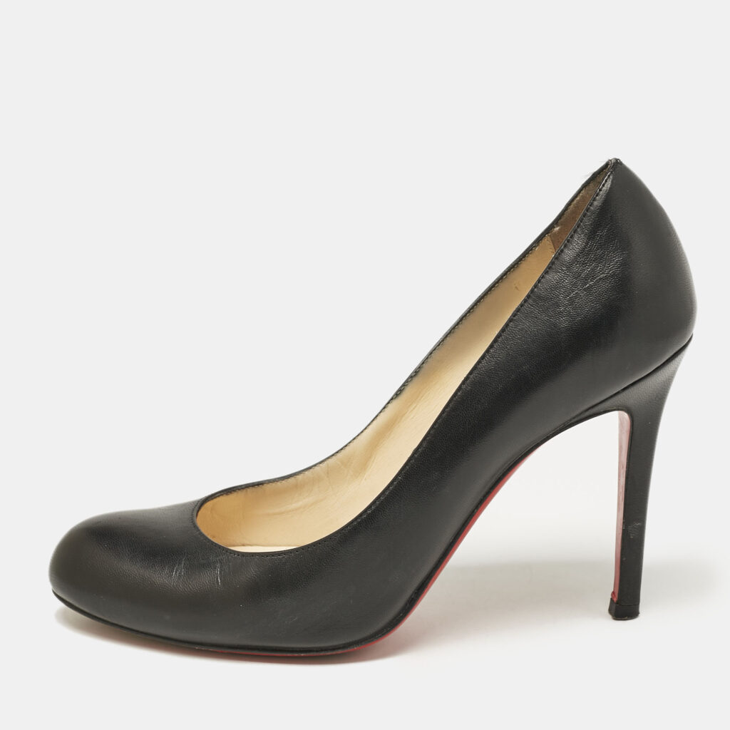 Christian Louboutin Black Leather Simple Pumps Size 37