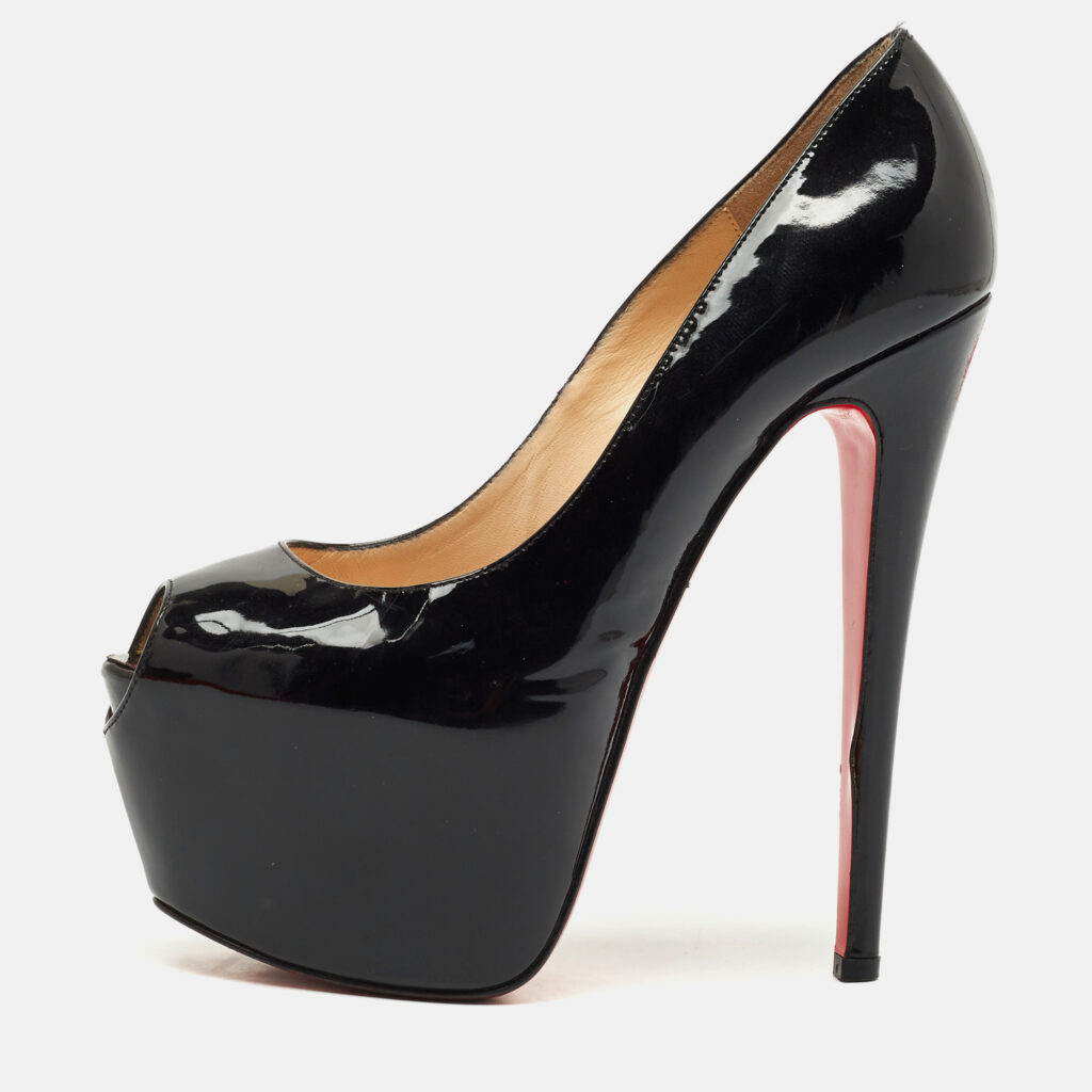 luxury-women-christian-louboutin-used-shoes-p1168625-001 Christian Louboutin Black Patent Leather Daffodile Pumps Size 37