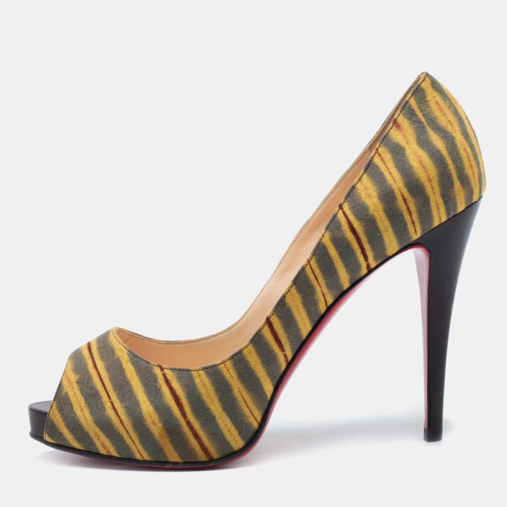 luxury-women-christian-louboutin-used-shoes-p692817-004-1 Christian Louboutin Tri-Color Printed Canvas Very Prive Peep-Toe Pumps Size 41