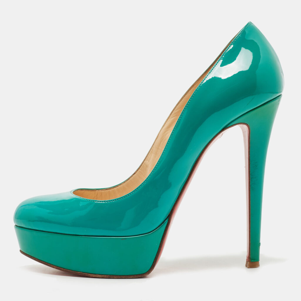luxury-women-christian-louboutin-used-shoes-p800208-003 Christian Louboutin Green Patent Leather Bianca Pumps Size 37.5