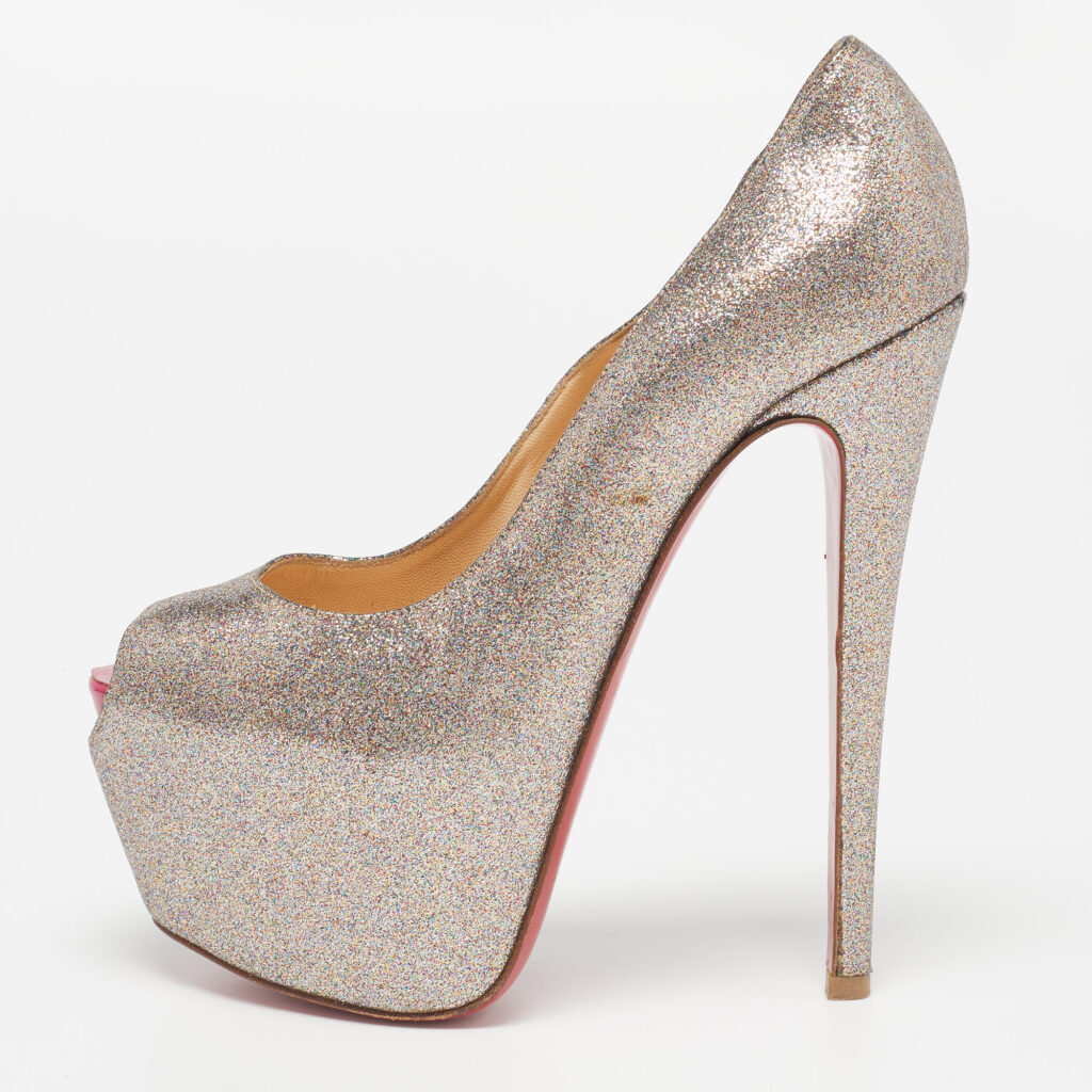 luxury-women-christian-louboutin-used-shoes-p804600-001 Christian Louboutin Metallic/Pink Glitter Leather Highness Pumps Size 36.5