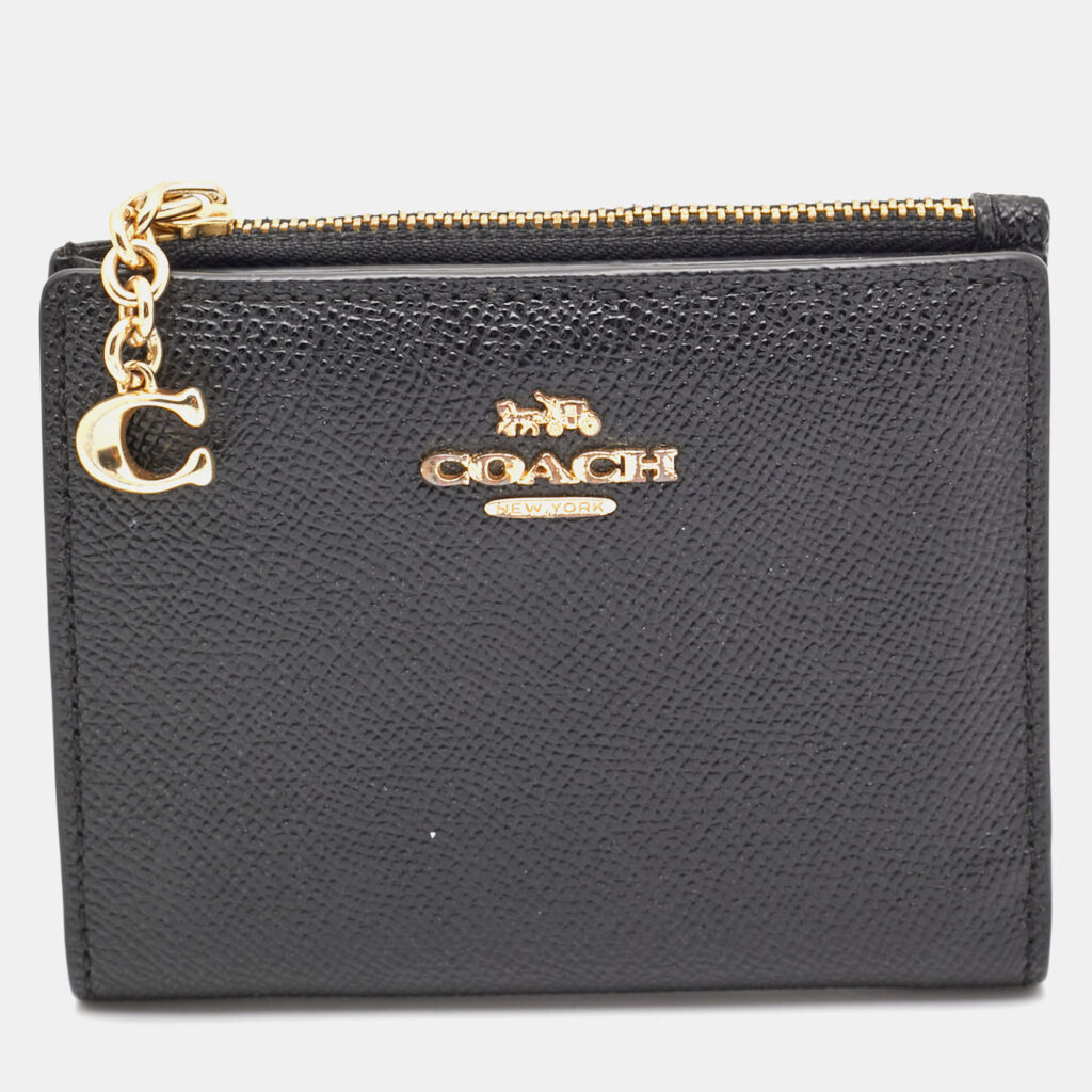 luxury-women-coach-used-handbags-p1164480-001 Coach Black Crossgrain Leather Compact Wallet
