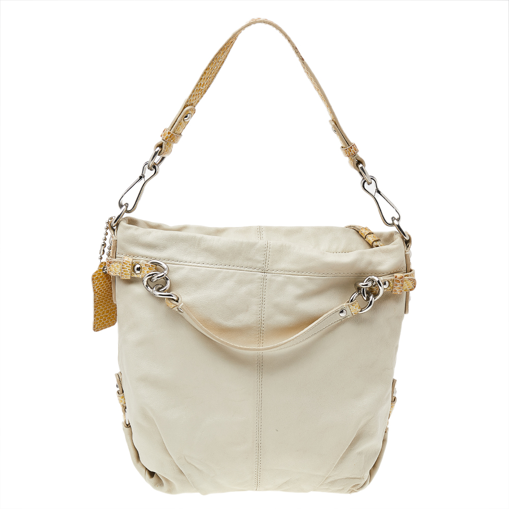 luxury-women-coach-used-handbags-p529193-009-1 Coach Beige Leather Shoulder Bag