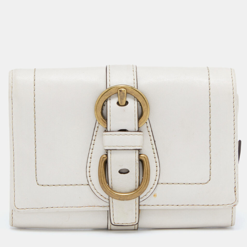 luxury-women-coach-used-handbags-p803363-012 Coach Off White Leather Compact Wallet