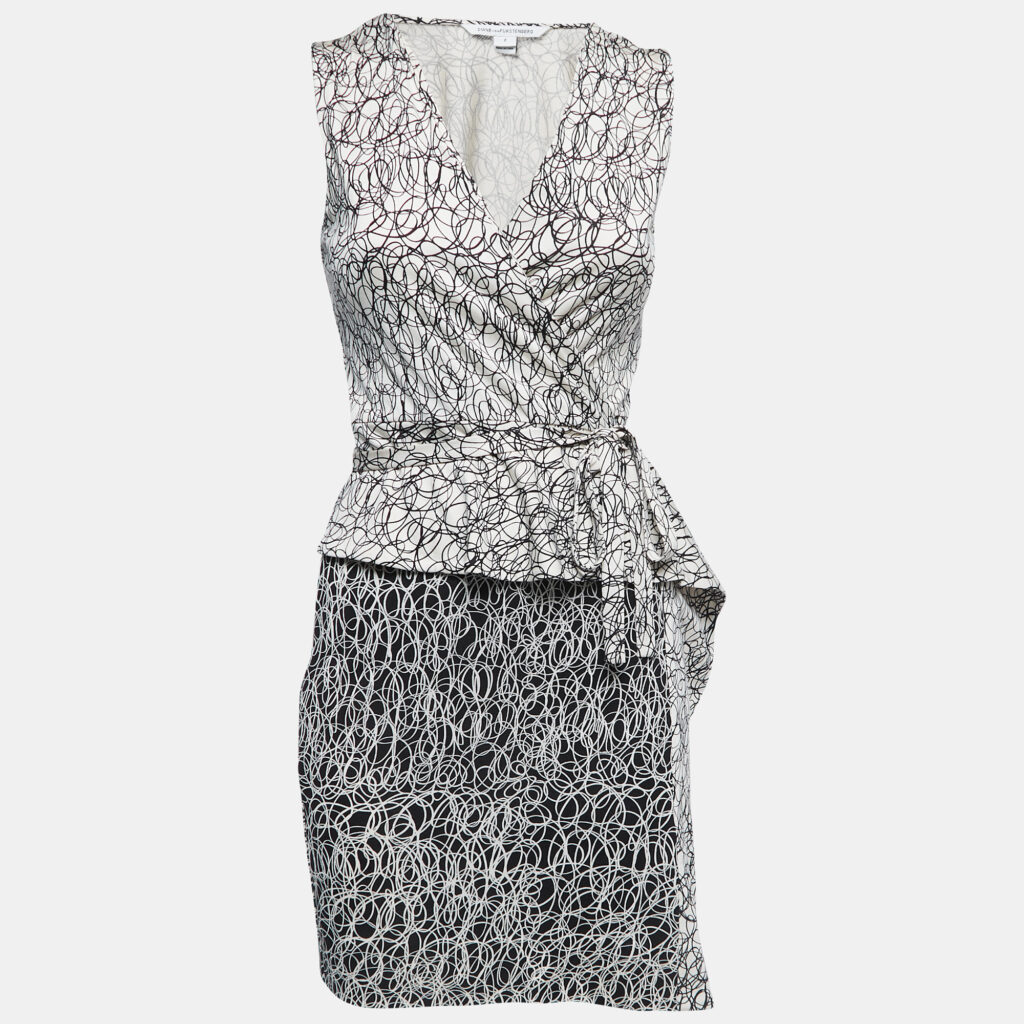 luxury-women-diane-von-furstenberg-used-clothes-p835362-001 Diane Von Furstenberg Cream/Navy Blue Printed Silk Knit Sleeveless Wrap Dress S