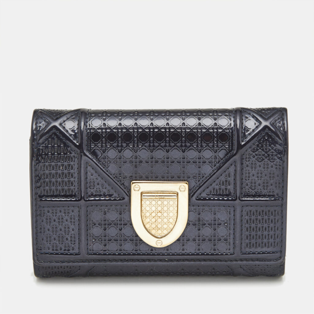 luxury-women-dior-used-handbags-p1167240-001 Dior Blue Patent Leather Diorama Trifold Compact Wallet