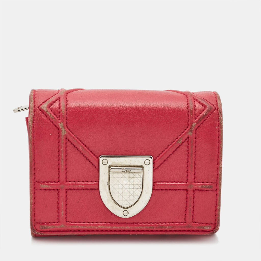 luxury-women-dior-used-handbags-p986848-001 Dior Pink Leather Diorama Trifold Wallet