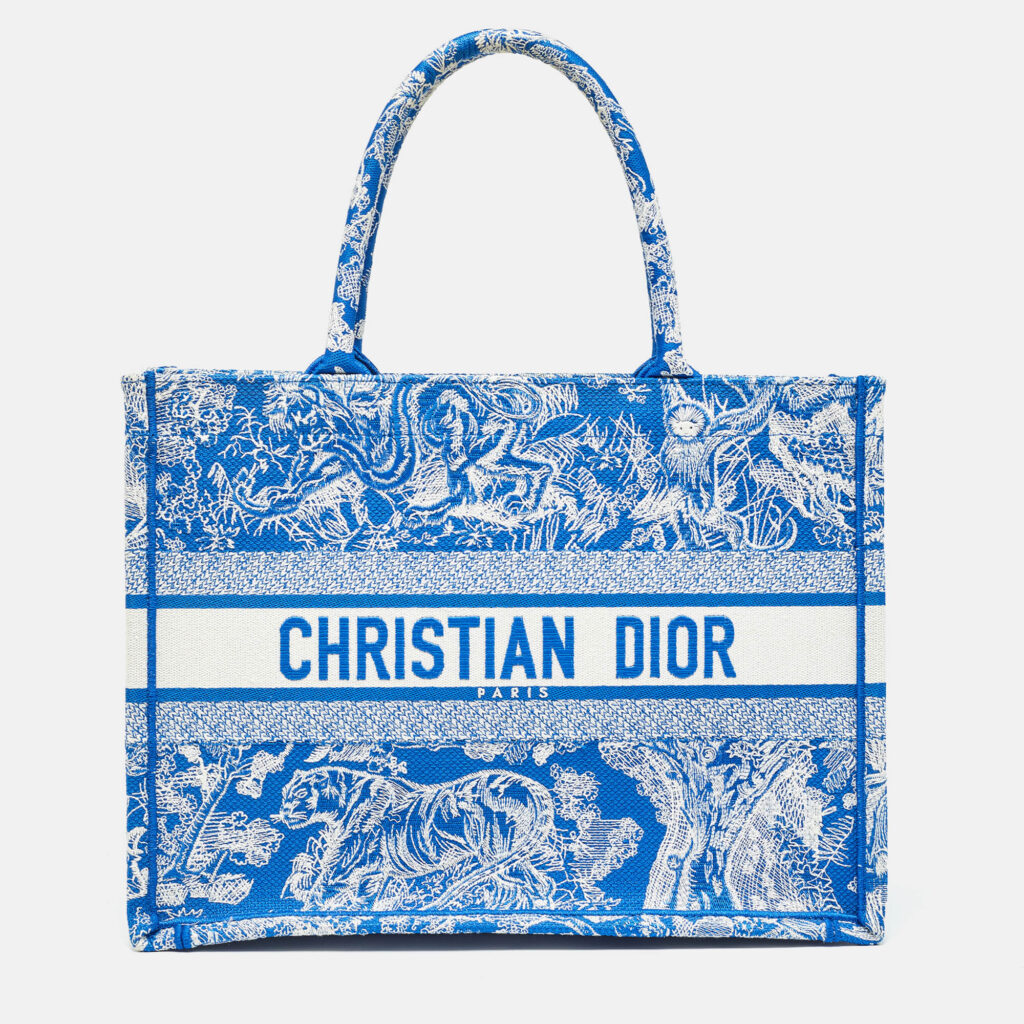 luxury-women-dior-used-handbags-p995571-012 Dior Blue/White Embroidered Canvas Medium Toile de Jouy Book Tote