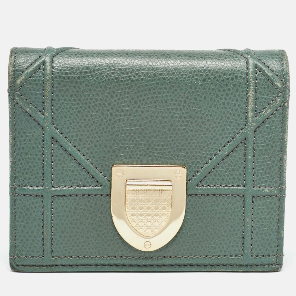 luxury-women-dior-used-handbags-p998058-006 Dior Green Leather Diorama Bifold Compact Wallet