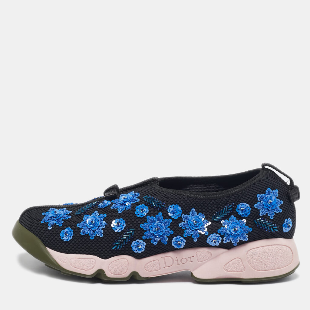 luxury-women-dior-used-shoes-p1111689-001 Dior Black Mesh Flower Embellished Fusion Slip On Sneakers Size 37