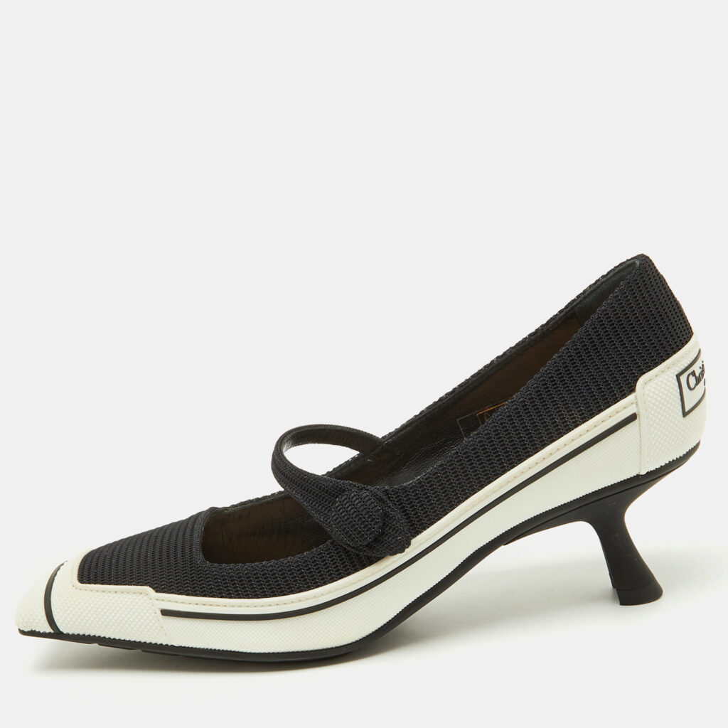 luxury-women-dior-used-shoes-p1153791-002.jpg Dior Black/White Fabric and Rubber D-motion Mary Jane Pumps Size 36