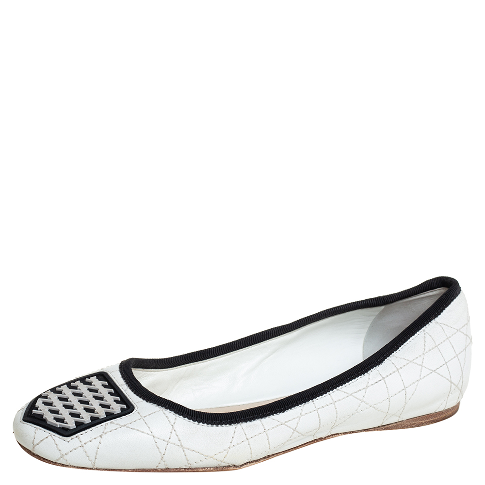 luxury-women-dior-used-shoes-p413762-003 Dior White Leather Ballerina Flats Size 36.5