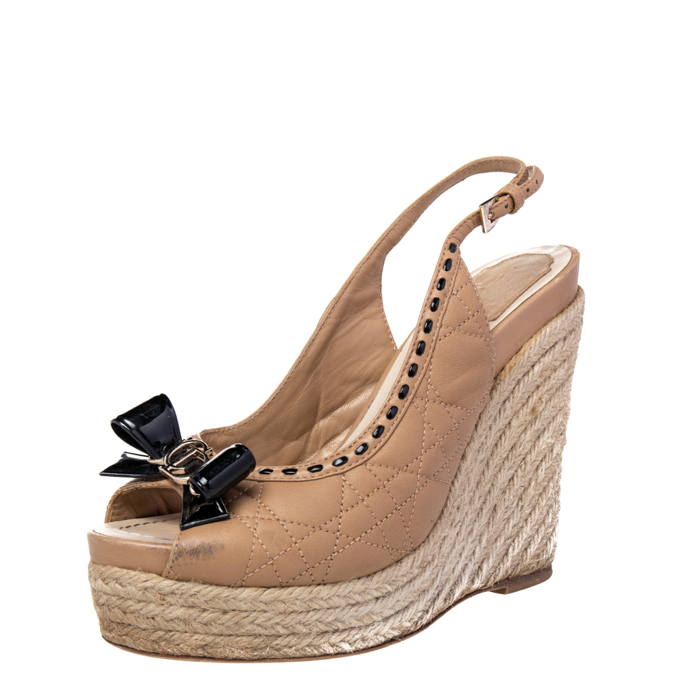 luxury-women-dior-used-shoes-p471662-001 Dior Beige/Black Quilted And Patent Leather Platform Sandals Size 37