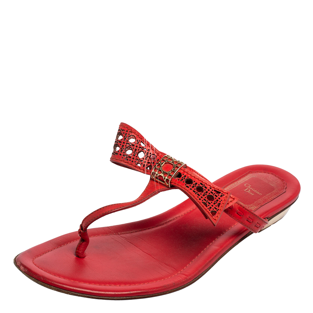 luxury-women-dior-used-shoes-p578515-007-2 Dior Coral Red Leather Cannage Bow Thong Flats Size 37