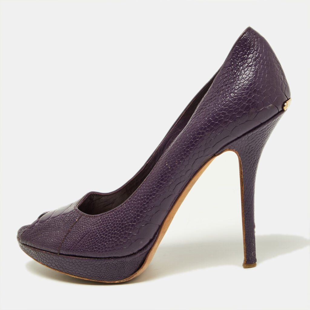 luxury-women-dior-used-shoes-p918757-001 Dior Purple Embossed Python Miss Dior Pumps Size 37.5