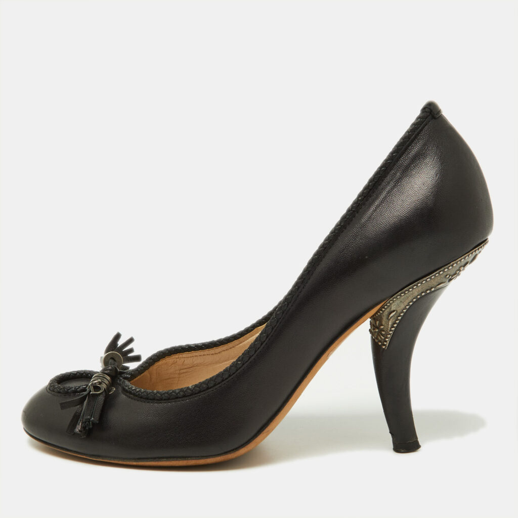 luxury-women-dior-used-shoes-p933269-001 Dior Black Leather Tassel Round Toe Pumps Size 36.5