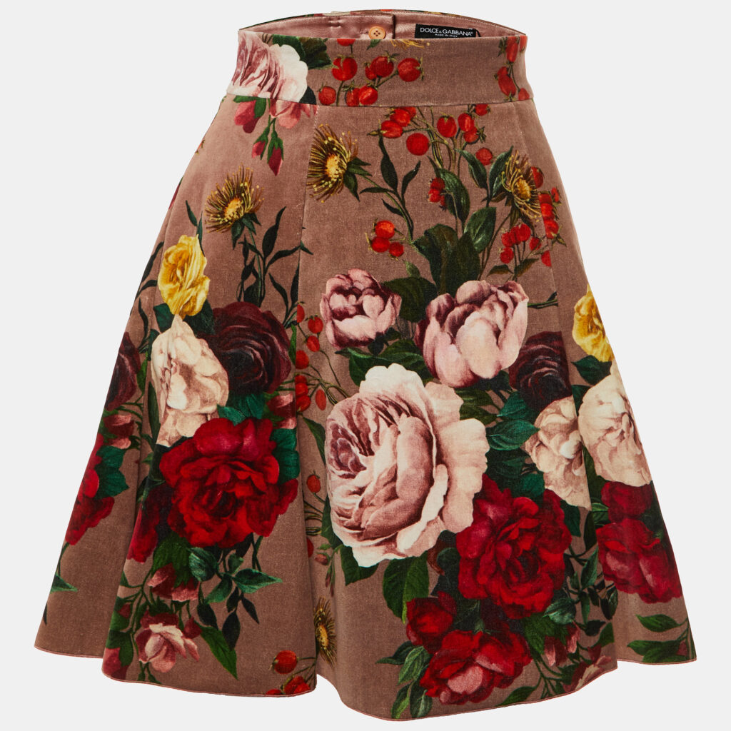 luxury-women-dolcegabbana-new-clothes-p1135637-001.jpg Dolce & Gabbana Floral Print Velvet Flared Mini Skirt S