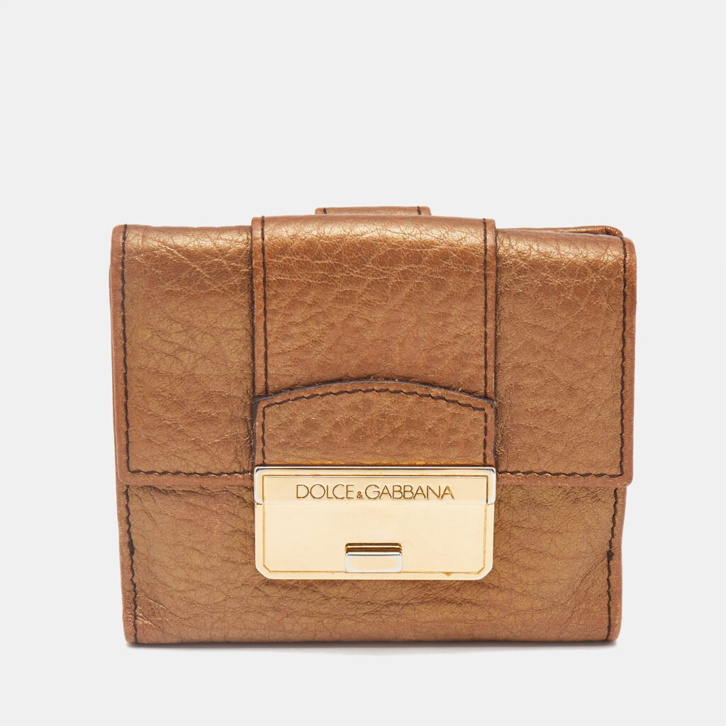 luxury-women-dolcegabbana-used-handbags-p1147121-002 Dolce & Gabbana Gold Leather Metal Flap Compact Wallet