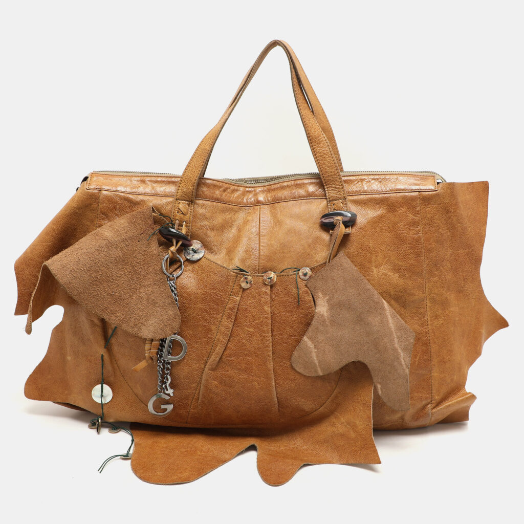 luxury-women-dolcegabbana-used-handbags-p1156091-005 Dolce & Gabbana Brown Leather Embellished Tote