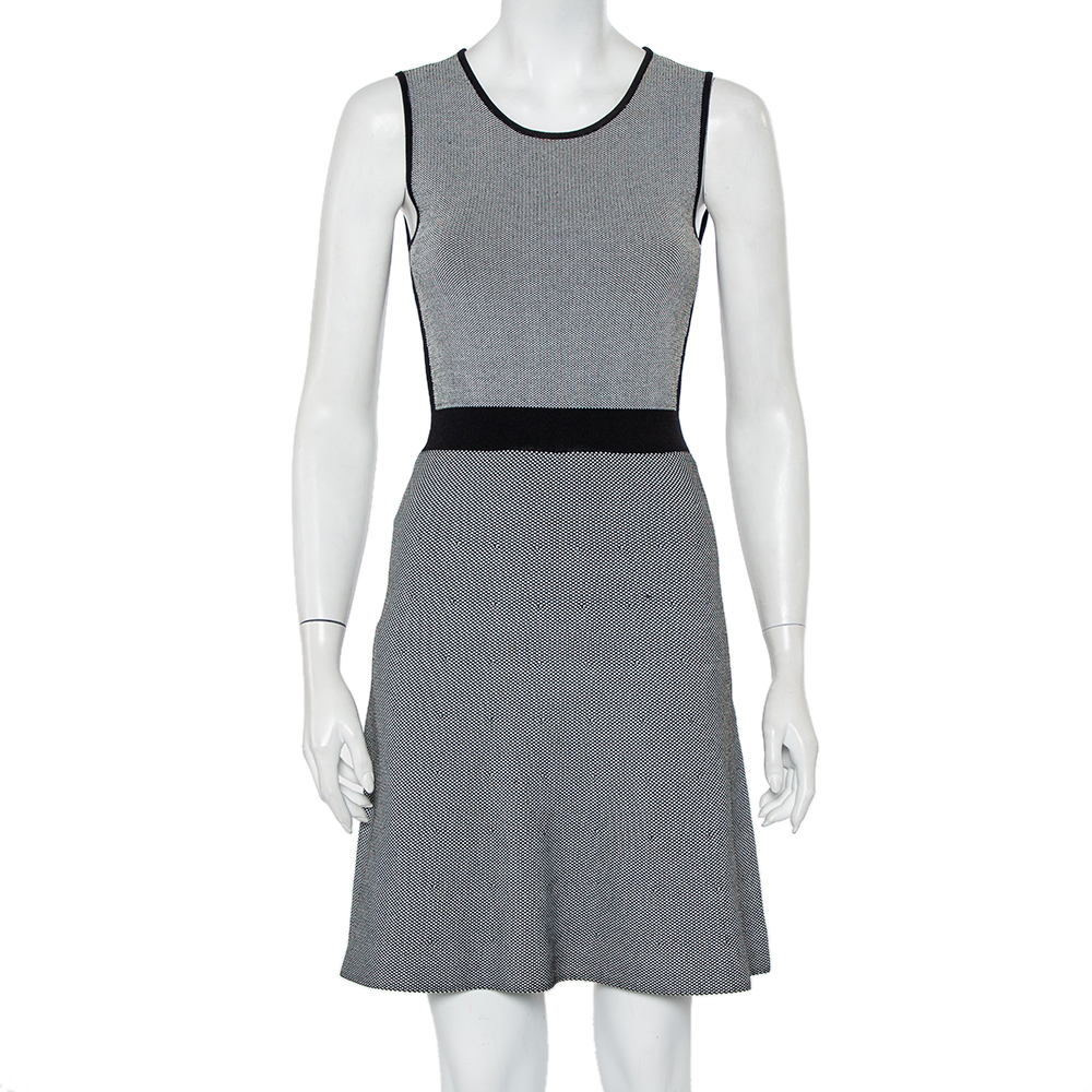 luxury-women-emporio-armani-used-clothes-p456302-001 Emporio Armani Monochrome Patterned Knit Skater Dress S
