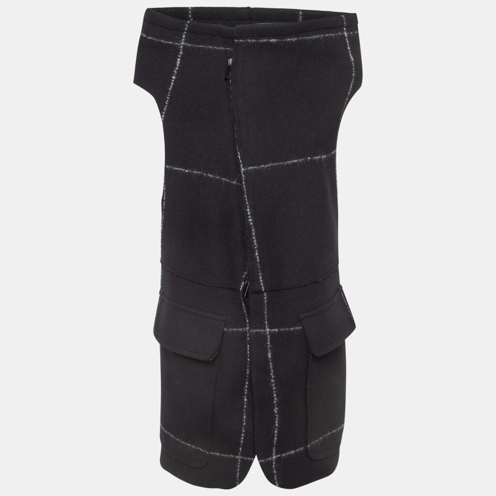 luxury-women-emporio-armani-used-clothes-p944271-001 Emporio Armani Black Patterned Wool & Mohair Vest L