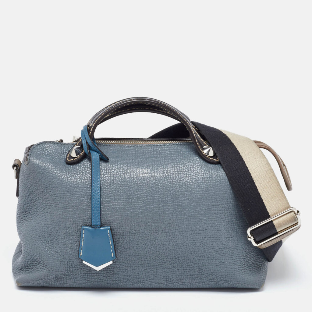luxury-women-fendi-used-handbags-p1021983-018 Fendi Blue/Beige Leather Medium By The Way Bag