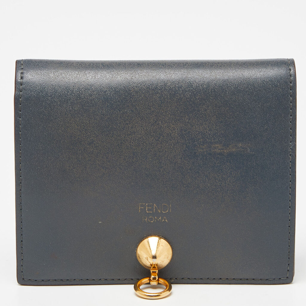 luxury-women-fendi-used-handbags-p941167-005 Fendi Grey Leather By The Way Bifold Wallet
