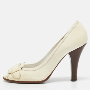 Fendi Cream Patent Leather Buckle Detail Open Toe Pumps  Size 38