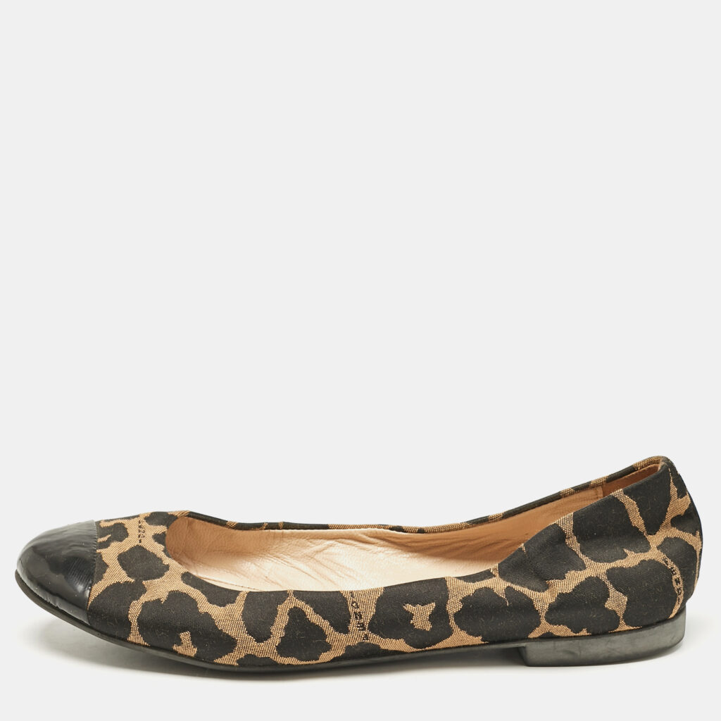 luxury-women-fendi-used-shoes-p1095839-001 Fendi Brown/Black Patent Leather And Canvas Leopard Print Cap Toe Ballet Flats Size 39