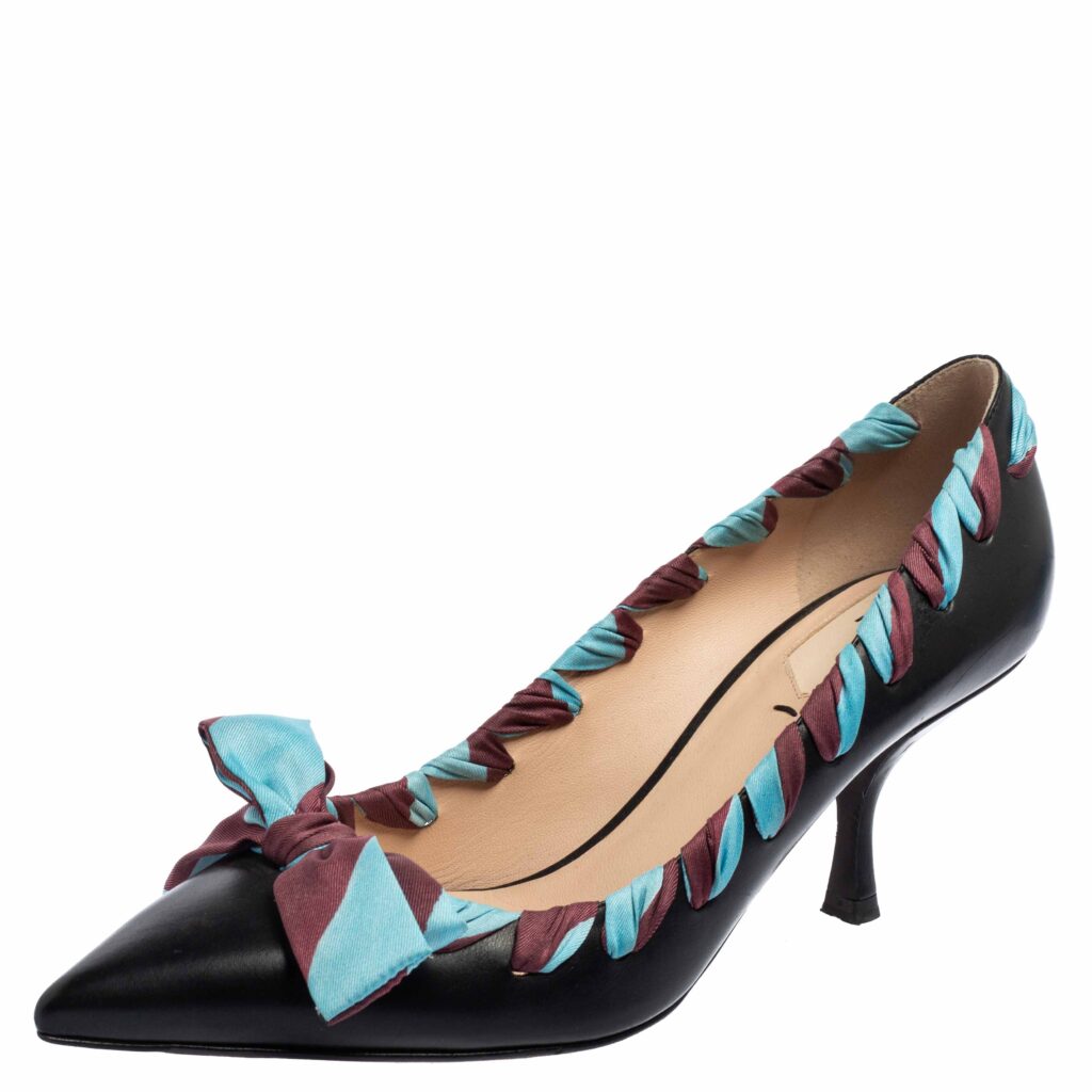 luxury-women-fendi-used-shoes-p565940-008-2 Fendi Black Leather And Woven Fabric Bow Pointed-Toe Pumps Size 38