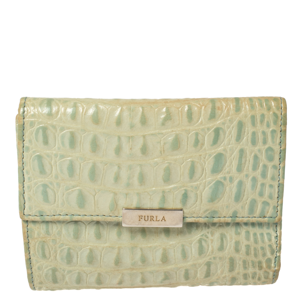luxury-women-furla-used-handbags-p360372-005 Furla Mint Green Croc Embossed Leather Compact Wallet