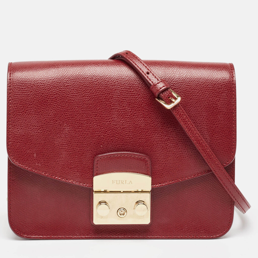 luxury-women-furla-used-handbags-p976362-017 Furla Red Leather Metropolis Shoulder Bag