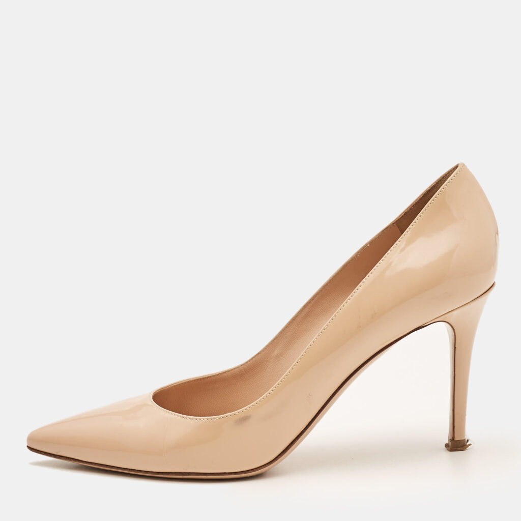 luxury-women-gianvito-rossi-used-shoes-p1071493-003 Gianvito Rossi Beige Patent Leather Gianvito Pumps Size 38.5